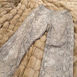 VINTAGE 100% leather Nine West Snake Skin pants